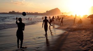 An der Copacabana.... (F: Pixabay Pauloduarte)