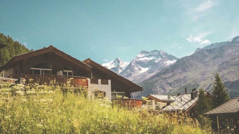 Das Bild zeigt ein Ferienhaus in der Schweiz
